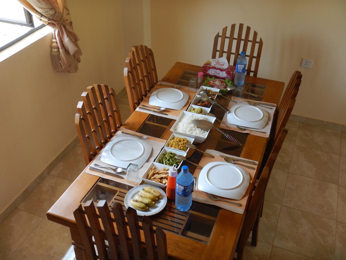 Suwani Pinnawala Homestay エクステリア 写真